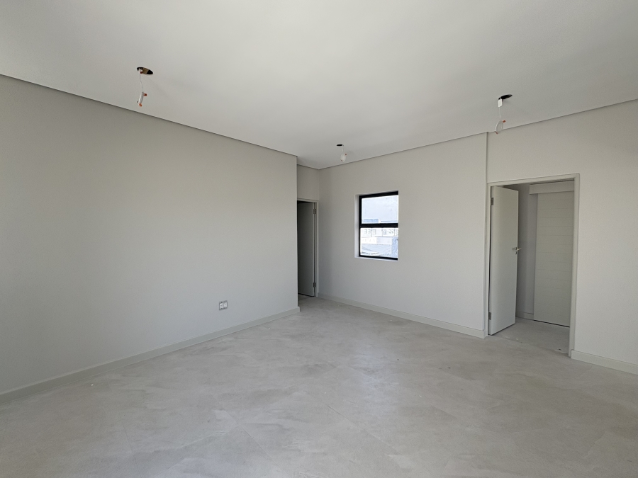 5 Bedroom Property for Sale in Sandown Western Cape